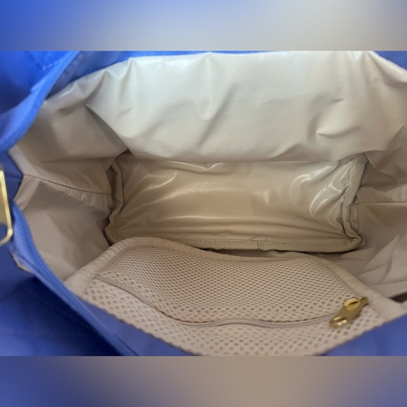 Canvelle Small Zip Crossbody Tote in Cornflower Blue - Picture 4 of 4